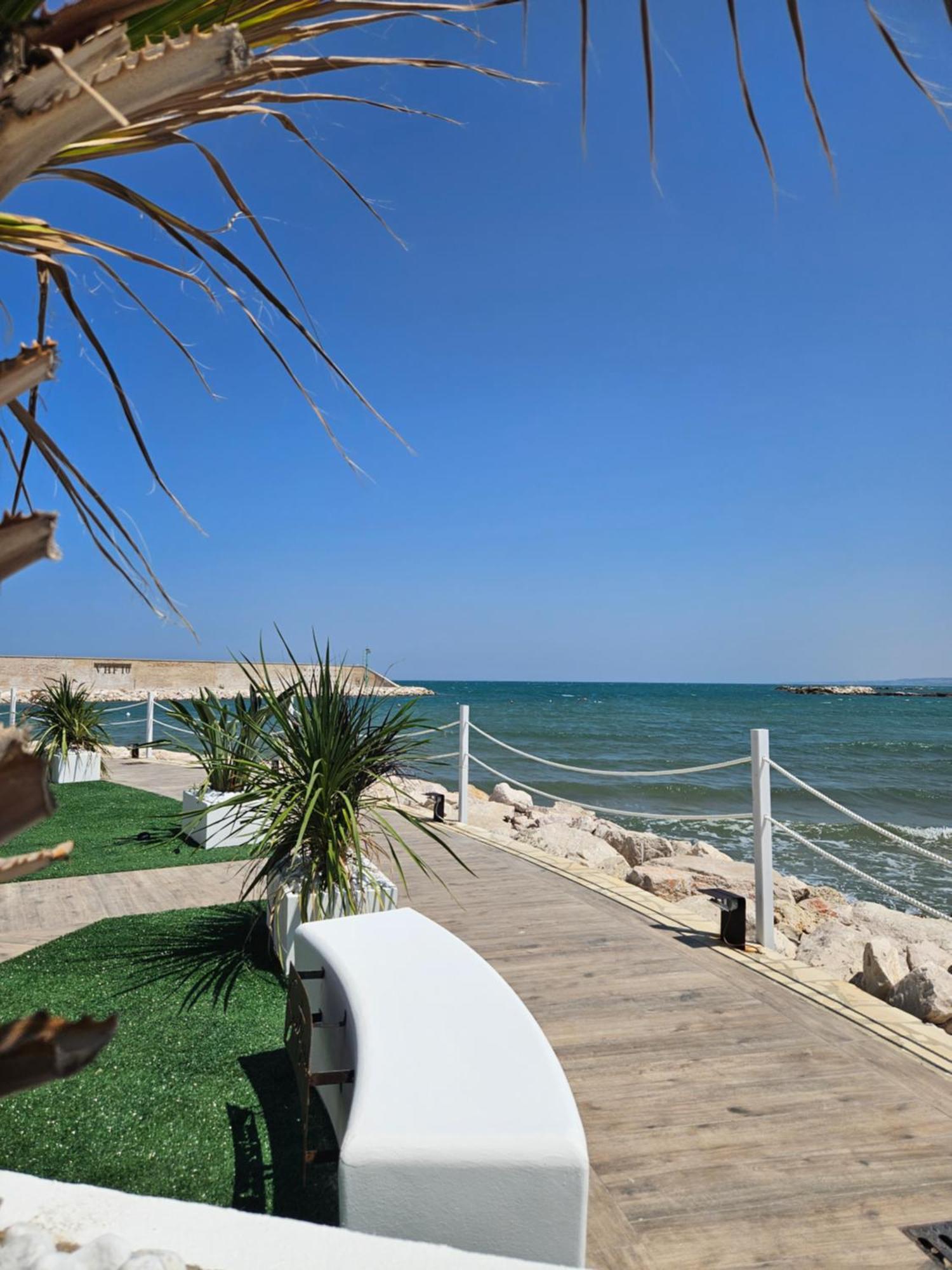 Dada Suites And Sea San Salvo Exterior photo